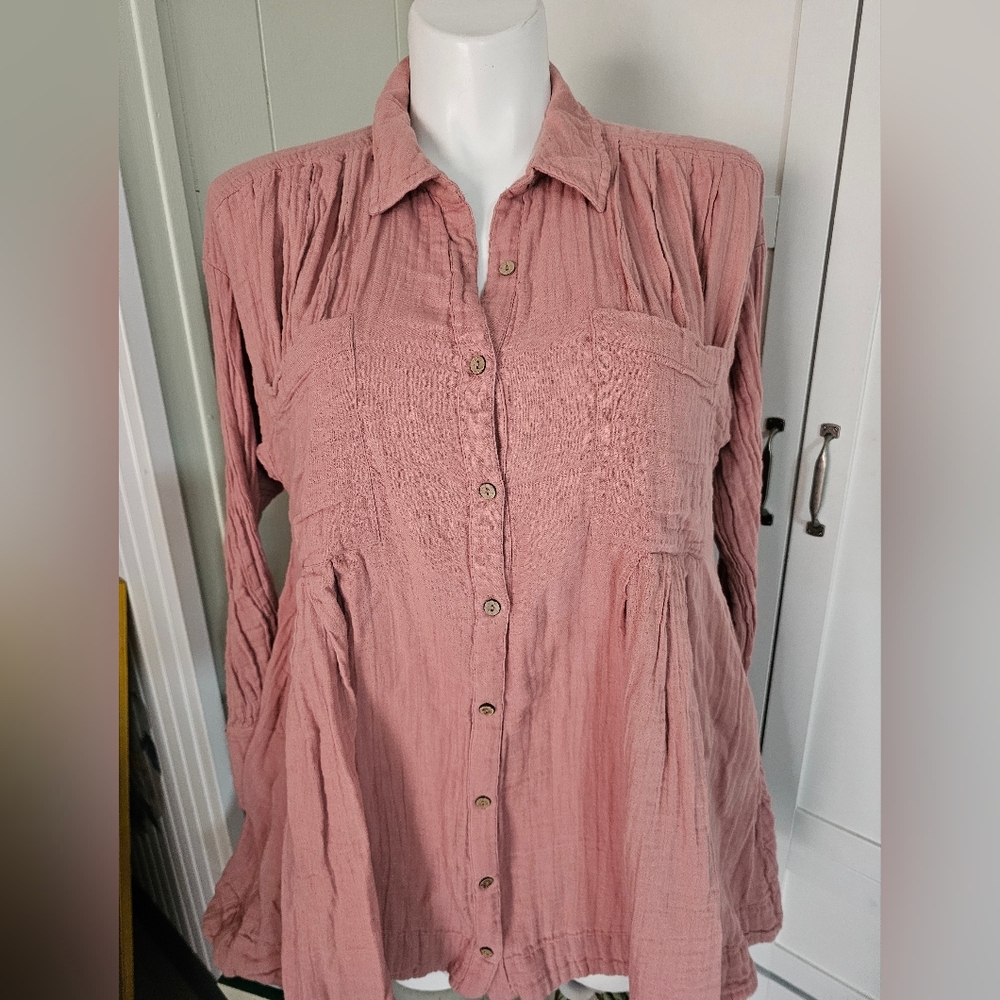 FREE PEOPLE "The Voyager" Tunic Poet Shirt Dusty Pink Crinkle Gauze Oversized M